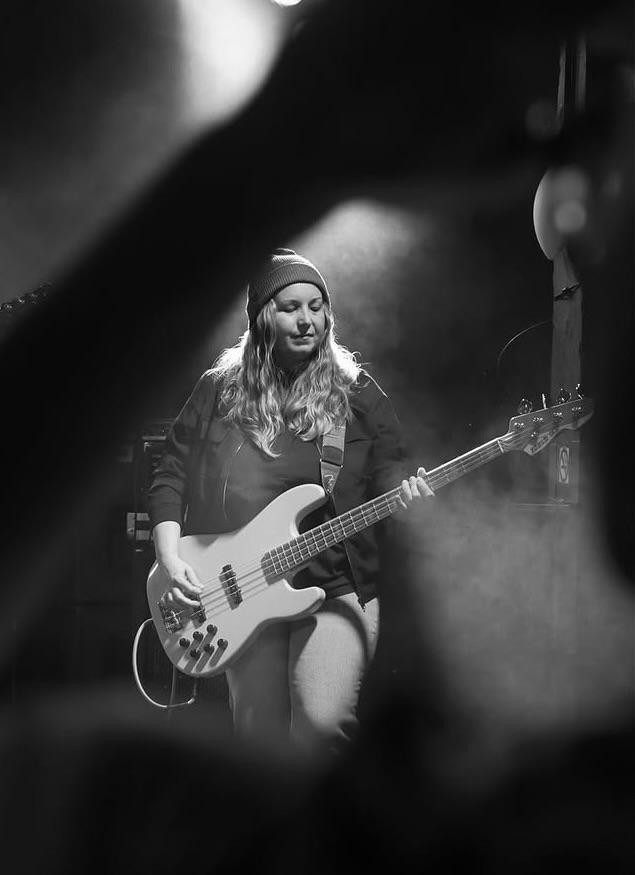 Bass live